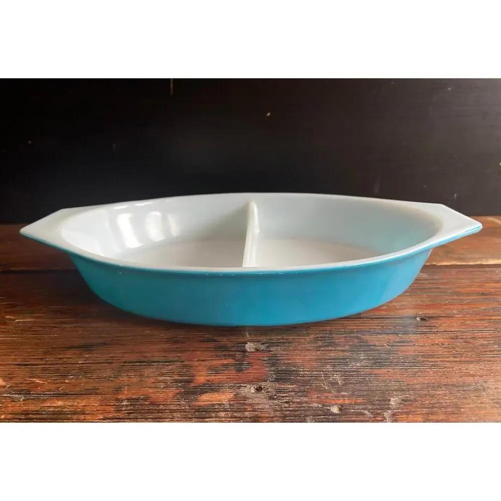 Vintage PYREX Blue 1.5qt Casserole Dish w/Divider